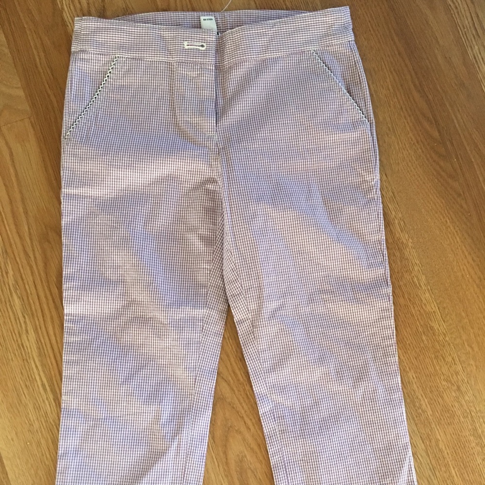 Brand new Brooks Brothers capris, NWT. Size 5.
